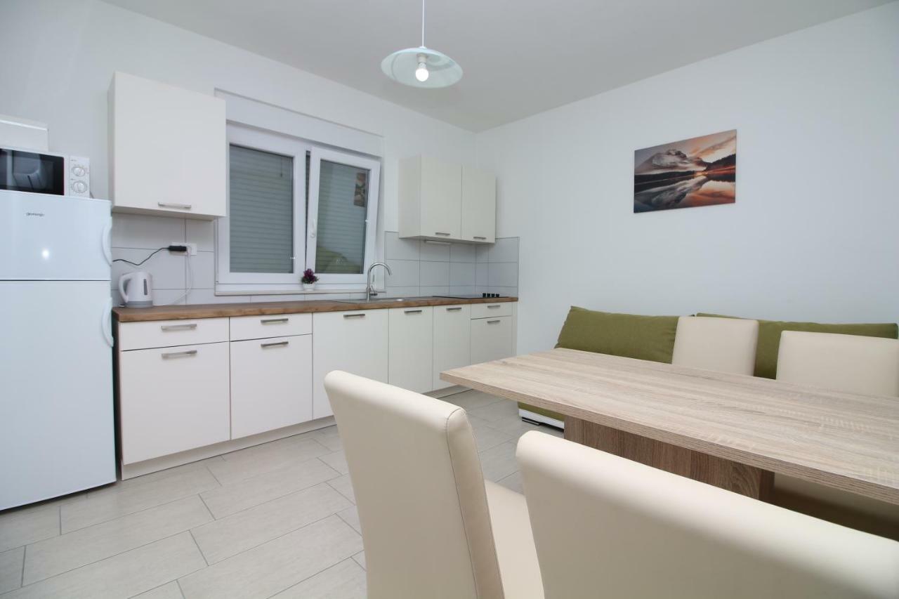 Apartment Nejasmic *