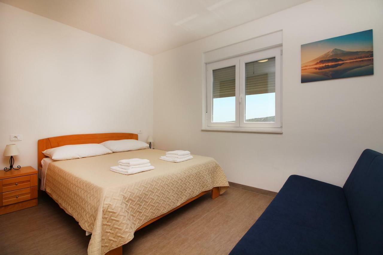 Nejasmic Apartment Primosten