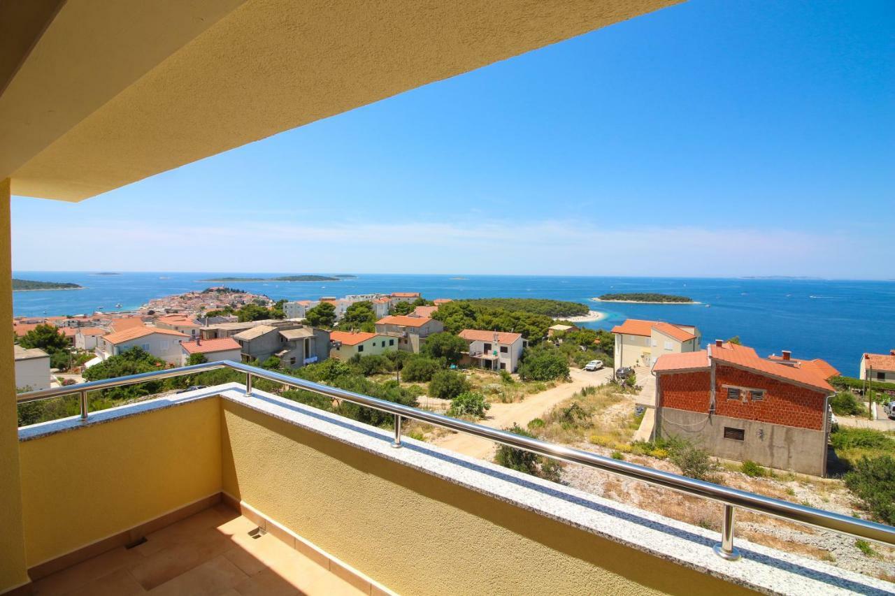 Apartment Nejasmic Primosten